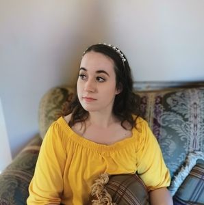 Meet your Posher, Hailey